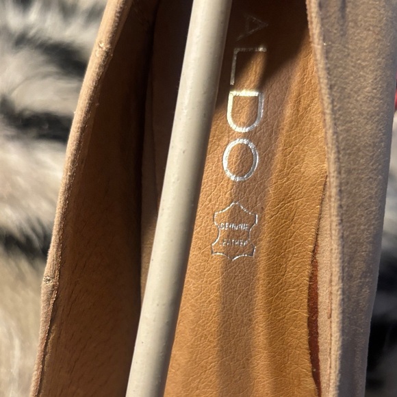 Elegant Aldo Beige and Pink Peep-Toe Heels - Picture 5 of 5